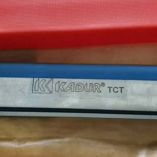 pisau planer TCT merk KADUR 610/30/3