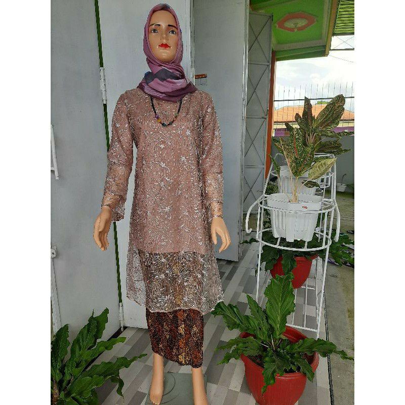 Aulia#2  setelan Brokat Tile Mutiara | ATASAN + ROK