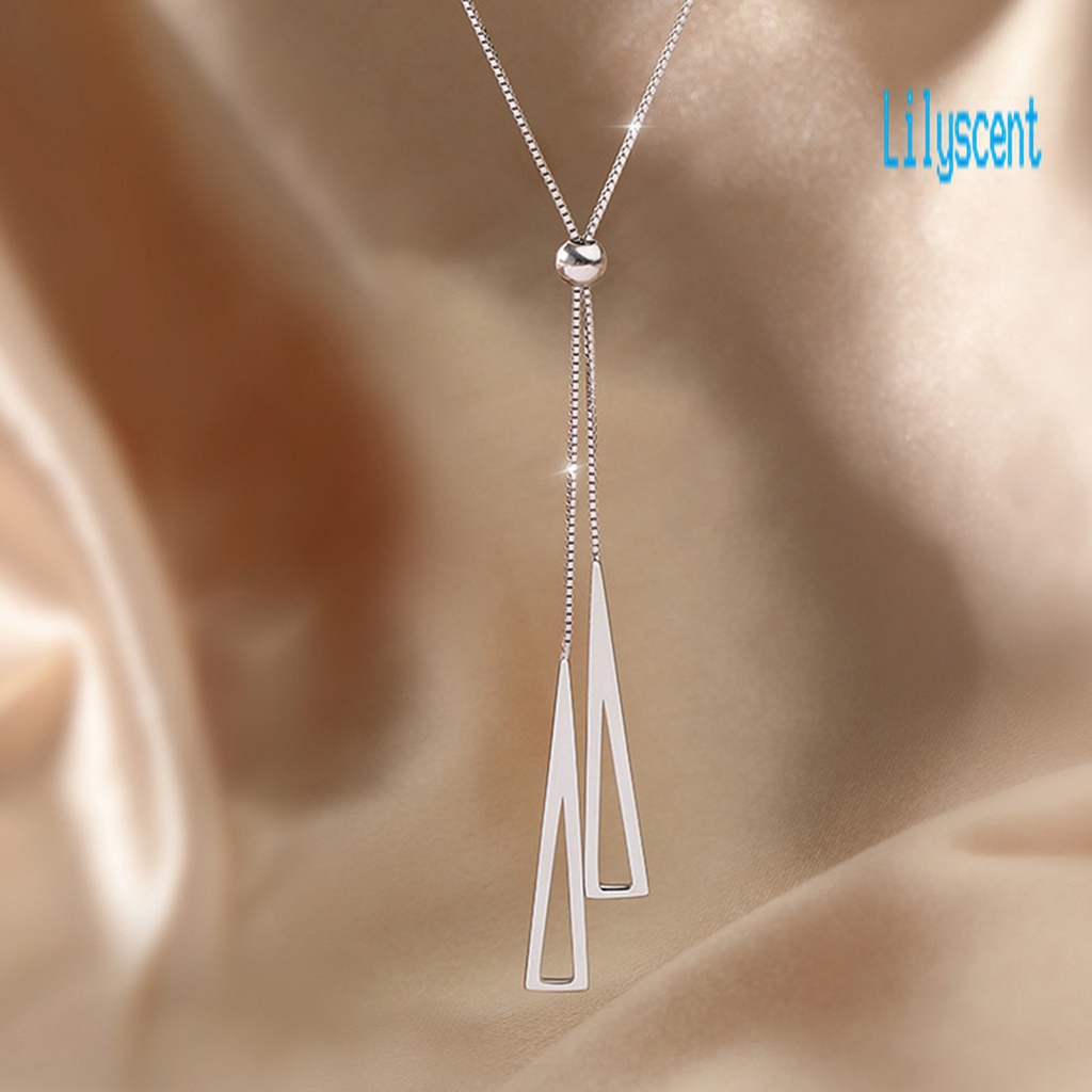 Kalung Liontin Bentuk Segitiga Model Hollow Out Warna Silver Untuk Wanita