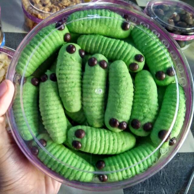 

Caterpillar cookies
