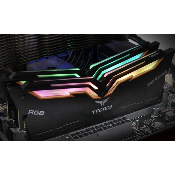 Team T-Force Night Hawk DDR4 3200Mhz 2X16GB RGB2 LED - Black