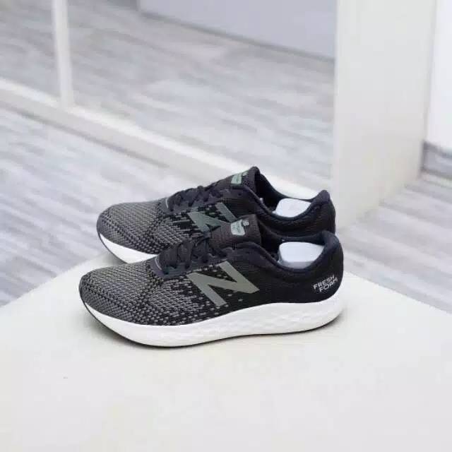 new balance 210mco