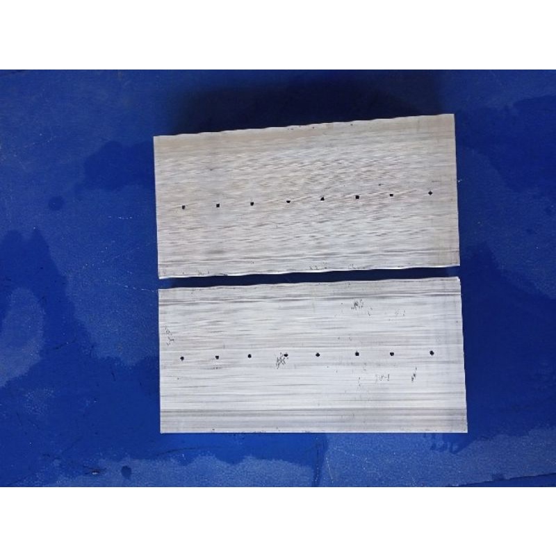 Heatsing / Pendingin Untuk Transistor 5Sirip 20Cm