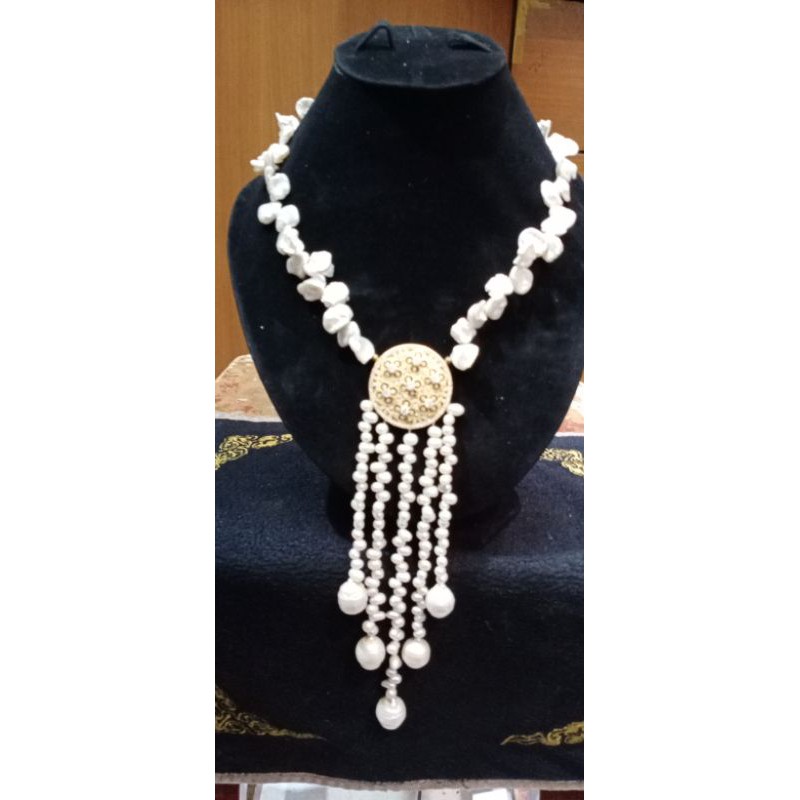 kalung mutiara air tawar barok