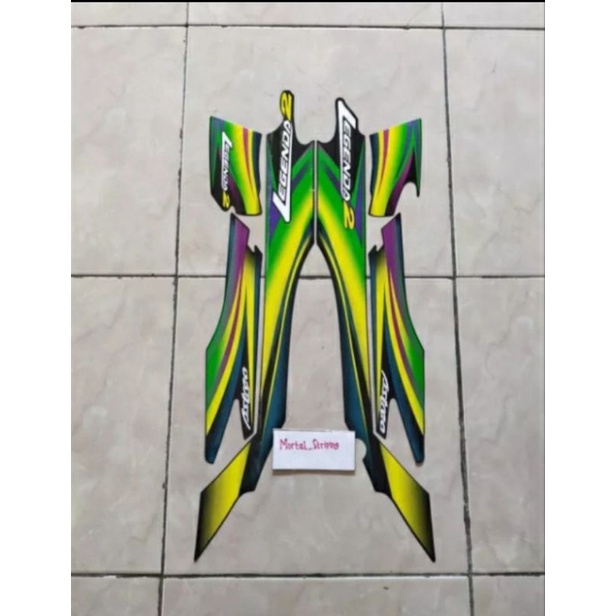 ASTREA LEGENDA 2 TAHUN 2002 WARNA HIJAU STANDAR STIKER STRIPING LIS BODY BODI