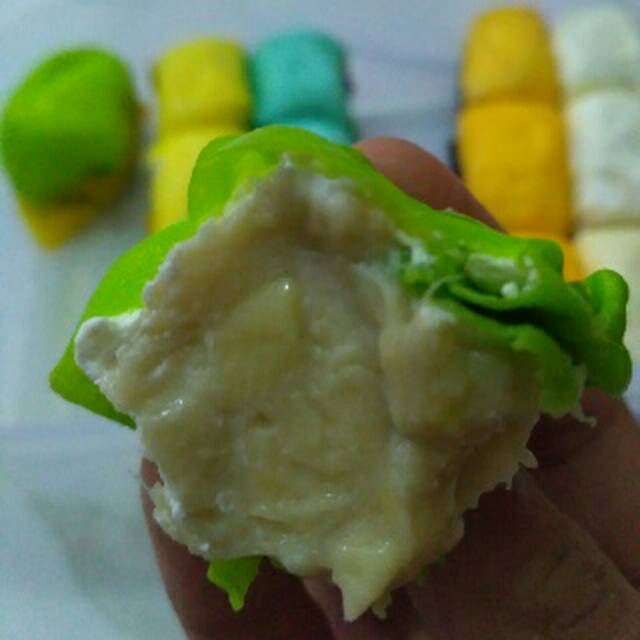 

Pancake Durian Box