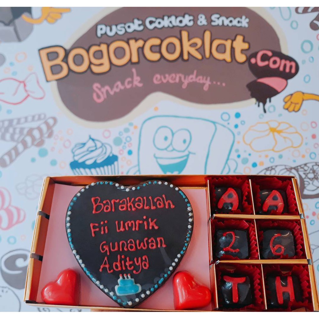

Kado Coklat Ulang Tahun Sekat 18 Blok Love