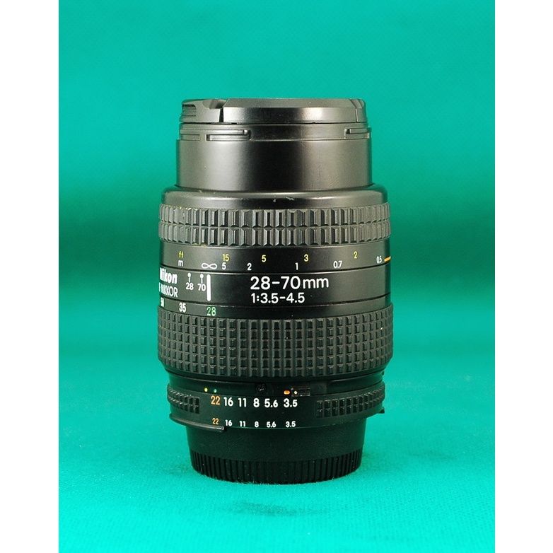Lensa Nikon AF 28-70 mm F 3.5-4.5 Siap Pakai