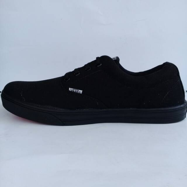 Sepatu sekolah pria terbaru hitam polos