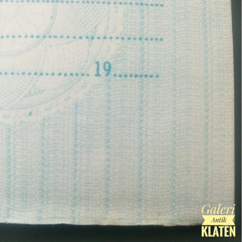 

1 lembar Kwitansi mini lama ukuran 8x21 eja Tahun 19.. Kuitansi kosong mini Label merk Menara 90an
