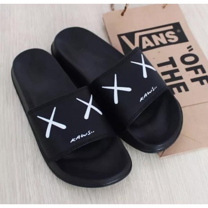 TERMURAH SANDAL PRIA/SANDAL SILDE / SANDAL UNISEX / SANDAL PREMIUM KAWS