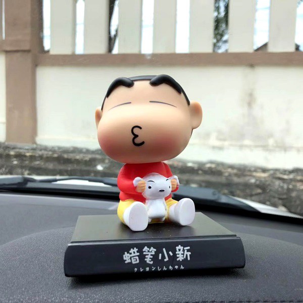 Boneka Figure Miniatur Pajangan Mobil Sinchan Lucu