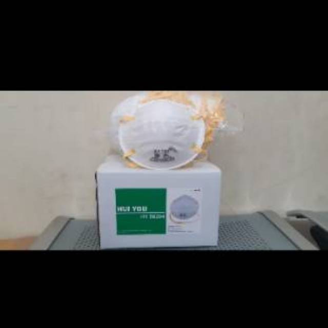 Masker HUI YOU 8210 setara N95 1 box isi 20pcs