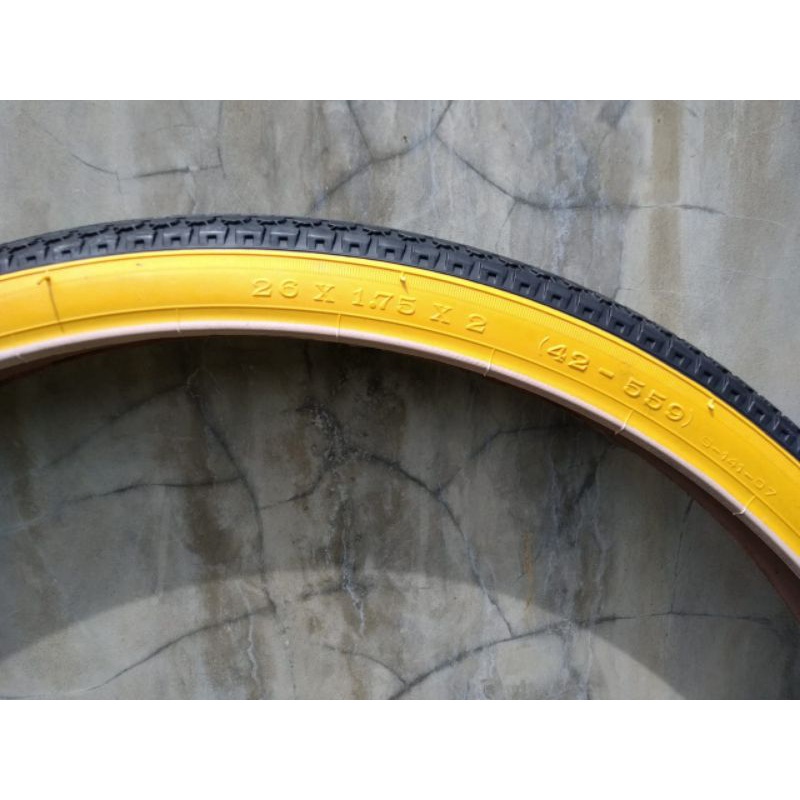 Ban sepeda 26 x 1.75 swallow Hitam Kuning Halus &amp; Timbul Mini MTB Federal