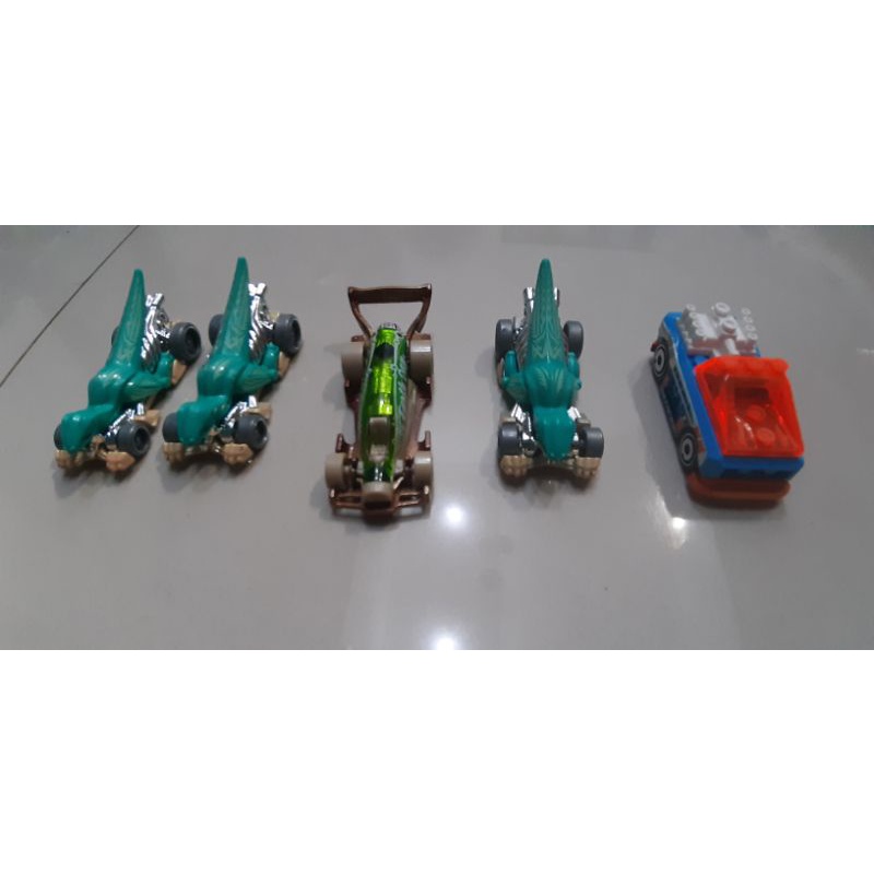 Hot wheels isi 5