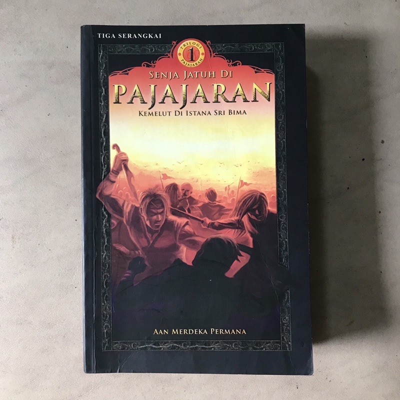 Senja Jatuh di Pajajaran