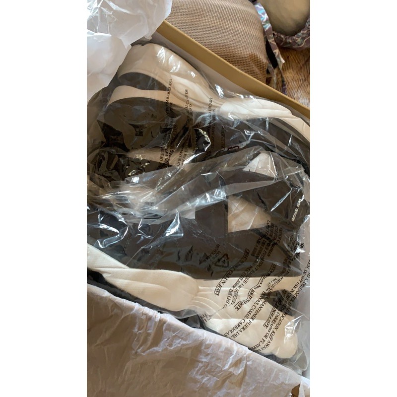 MK CHESSA SCUBA BLACK