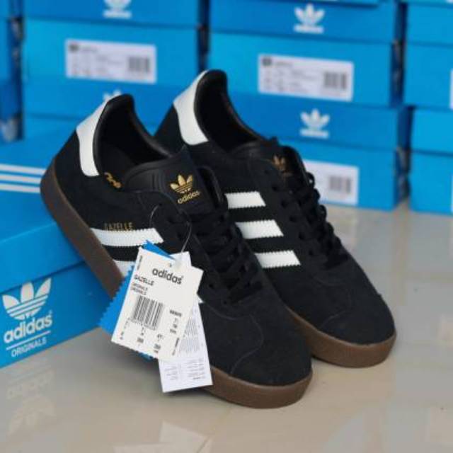 SEPATU ADIDAS GAZELLE II BLACK GUM 100% ORIGINAL BNIB MADE SEPATU ADIDAS GAZELLE II BLACK GUM 100% ORIGINAL BNIB MADE