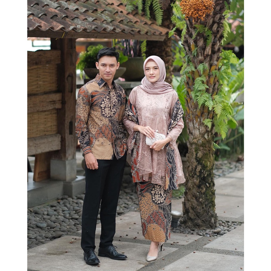 KEBAYA MODERN ORIGINAL COUPLE BAJU BATIK ATASAN WANITA BRUKAT WISUDA MURAH LAMARAN WID BATIK SANDRA DRESS WEDDING BRIDESMAID GAUN KEKINIAN KEBAYA PERNIKAHAN SIMPLE OUTFIT MUSLIM KEBAYA BROKAT