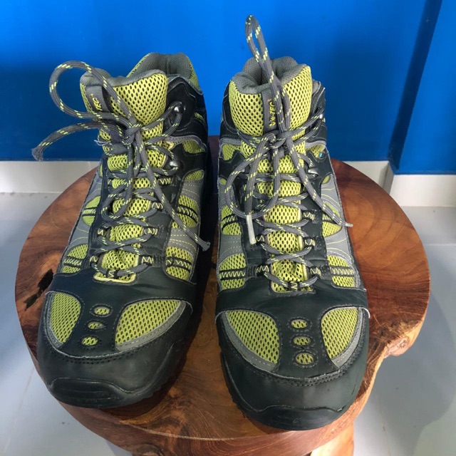 Sepatu gunung Hi Tec - hijau