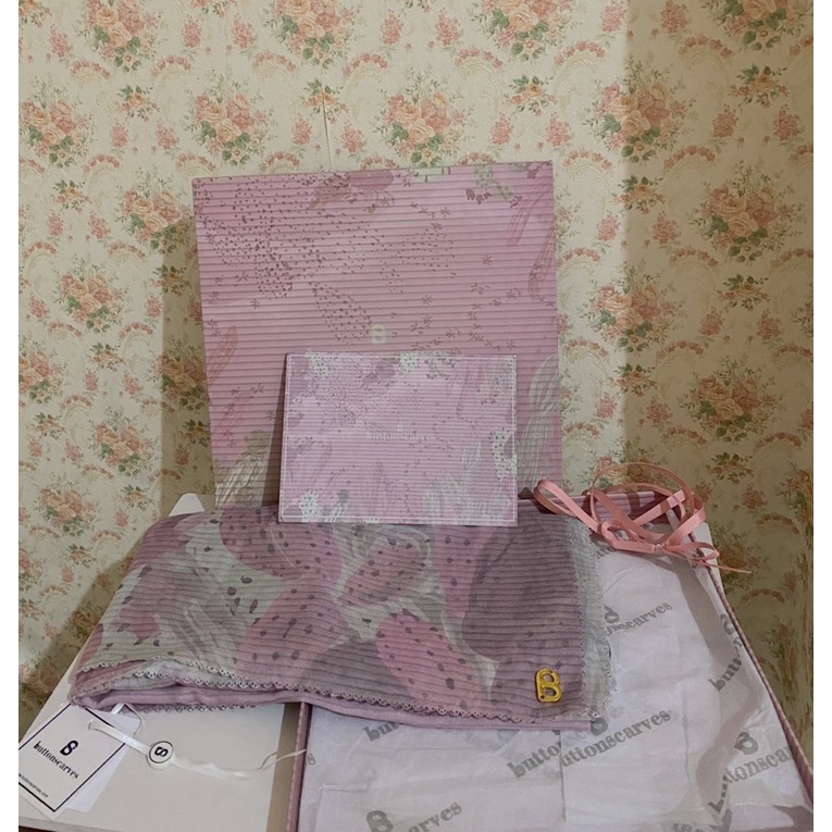Preloved buttonscarves opuntia lilac