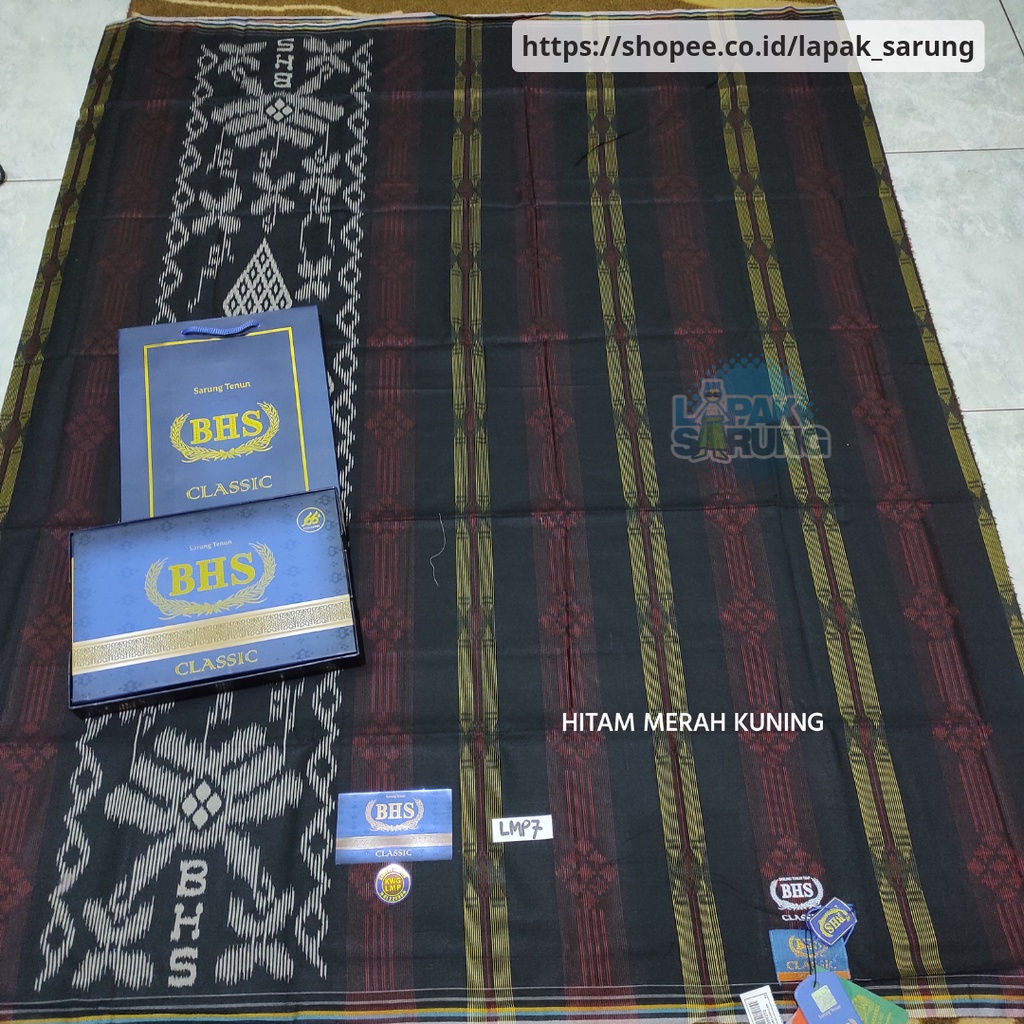 Sarung BHS Classic Gold KWG LMP Kawung Lampion 07 Hitam Merah Kuning