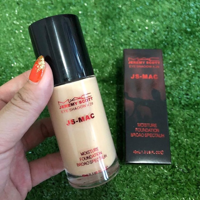 MAC Jeremy Scott Foundation