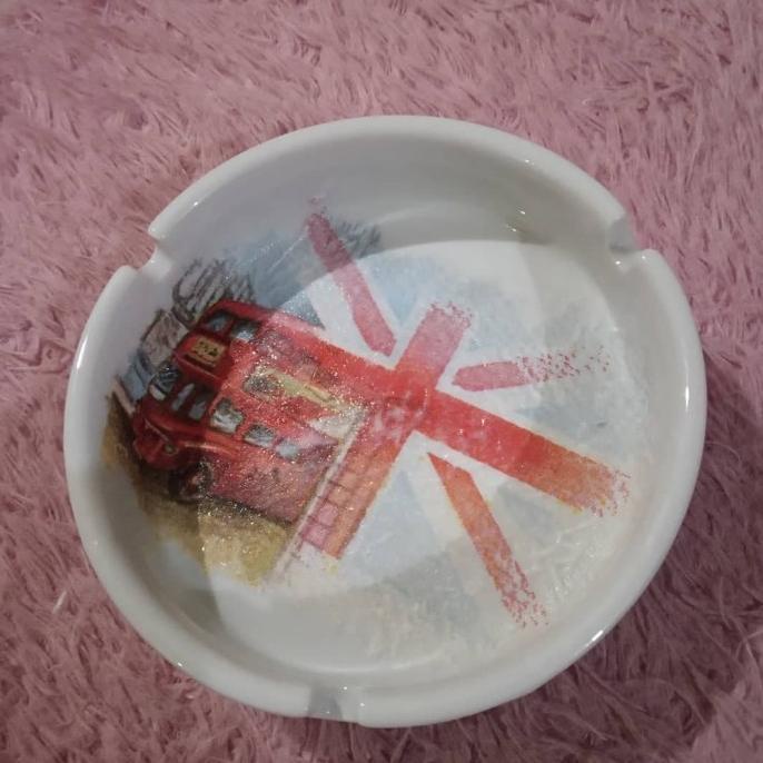 

Premium Product!!! Asbak Decoupage - Paling Diminati