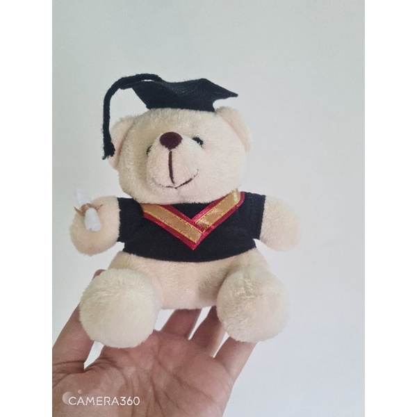 BONEKA WISUDA KECIL