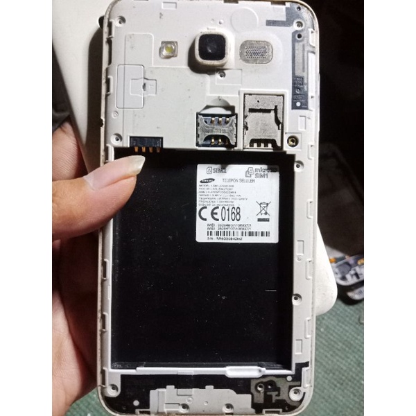 Mesin samsung j7 2015 j700f hidup