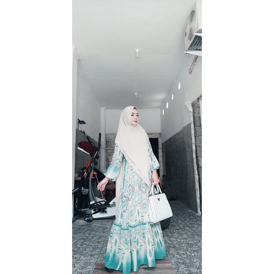 Briana set by faesta daily