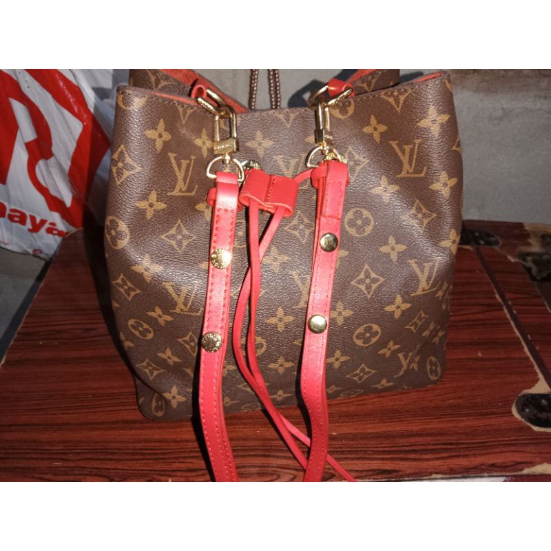 shouder bag tas serut brand LV(link)