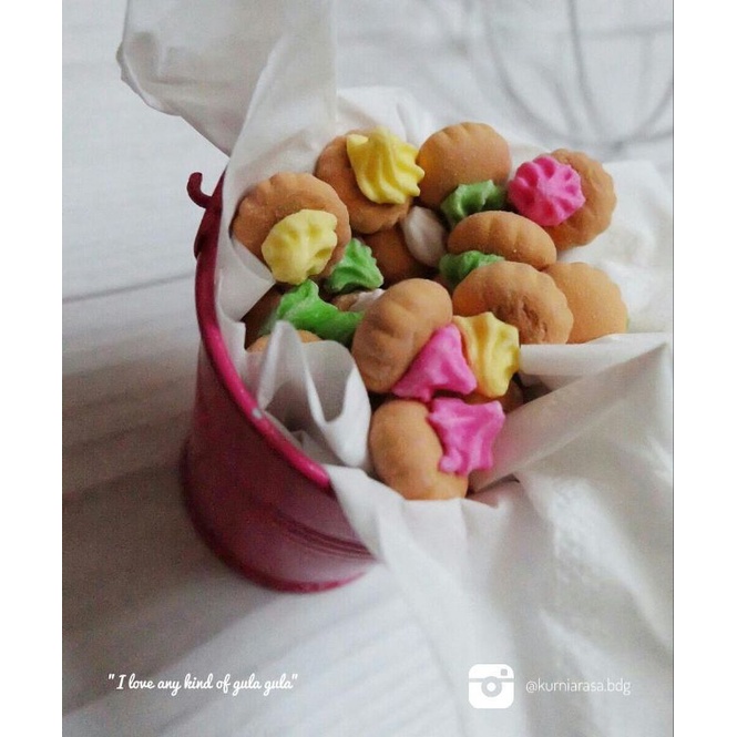 

kue gem / kue kancing gem rose 250 gr