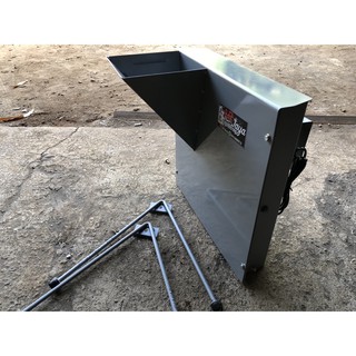 Mesin pencacah rumput dedaunan dan penepung jagung pakan unggas