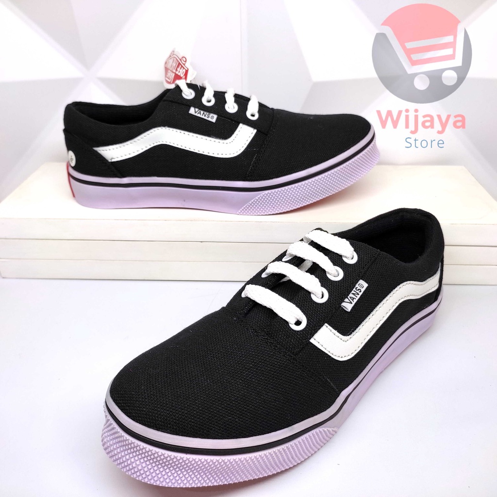 Sepatu Sneaker Vans Old Skool 36-40 - Kets Trendi untuk Wanita dan Pria