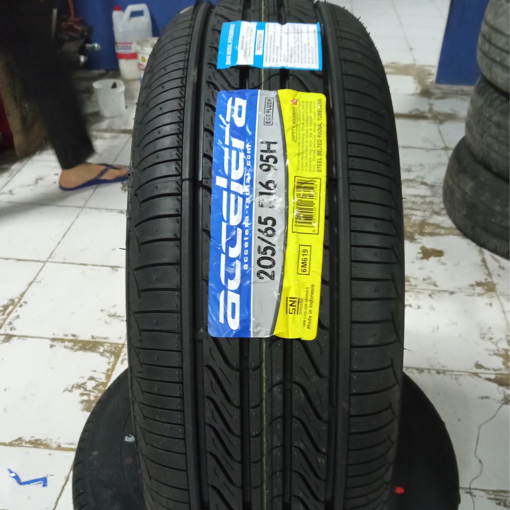 Ban mobil innova reborn accelera 205/65 R16 Ban Tubles Ekonomis
