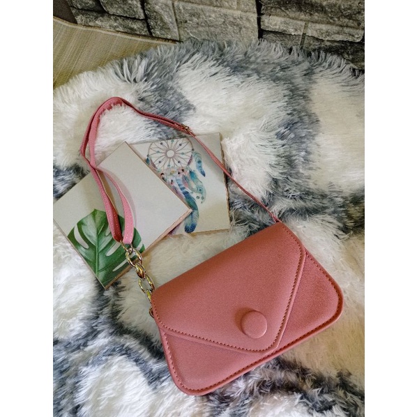 Tas Selempang Wanita Sling Bag-Billy Chain Bag