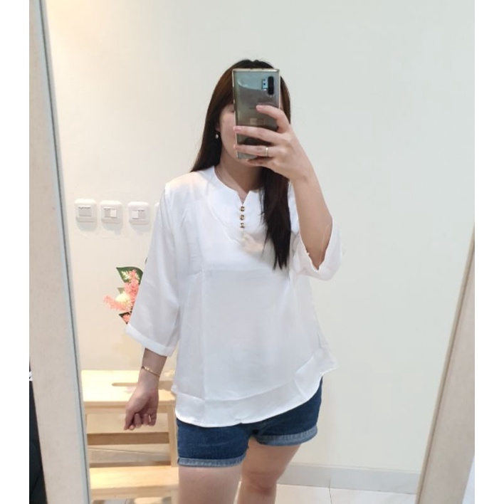 SHERATON LENGAN 3/4 V NECK WHITE BLOUSE /BUNGA SAKURA KYOTO FLOWER - DELIGHTLINE ATASAN VNECK WANITA-7