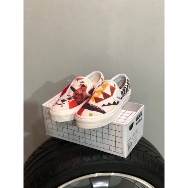 [BISA COD] VANS SLIP ON OG &quot;MOMA&quot; WHITE ORANGE IMPORT