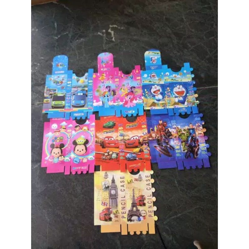 

Tempat Pensil Rakit/ Case Plastik Karakter / Souvenir Ulang Tahun