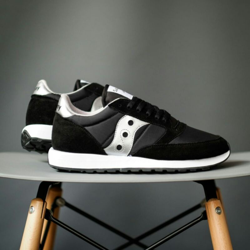 SEPATU PRIA SOUCONY JAZZ VINTAGE BLACK WHITE