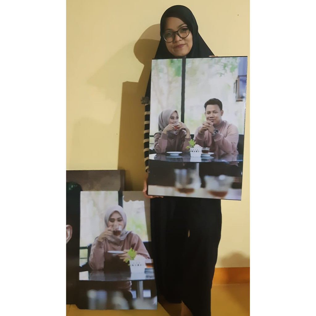  CETAK  FOTO  16R  PLUS 40cm x 60cm Sudah Dibingkai Kayu 