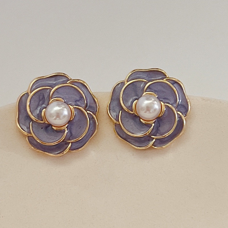 Anting Enamel Bentuk Bunga Aksen Mutiara Untuk Wanita