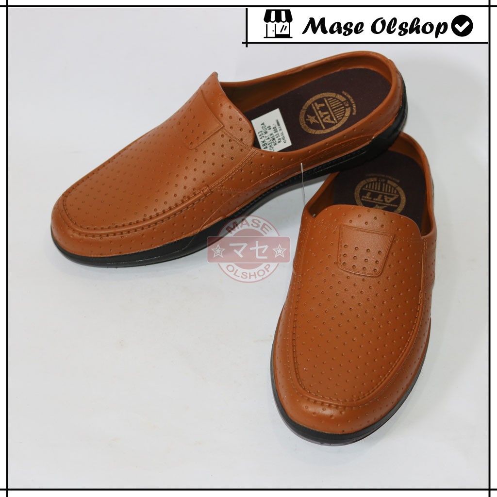 Sendal Sepatu Pria Model Slip On ATT ABK 553