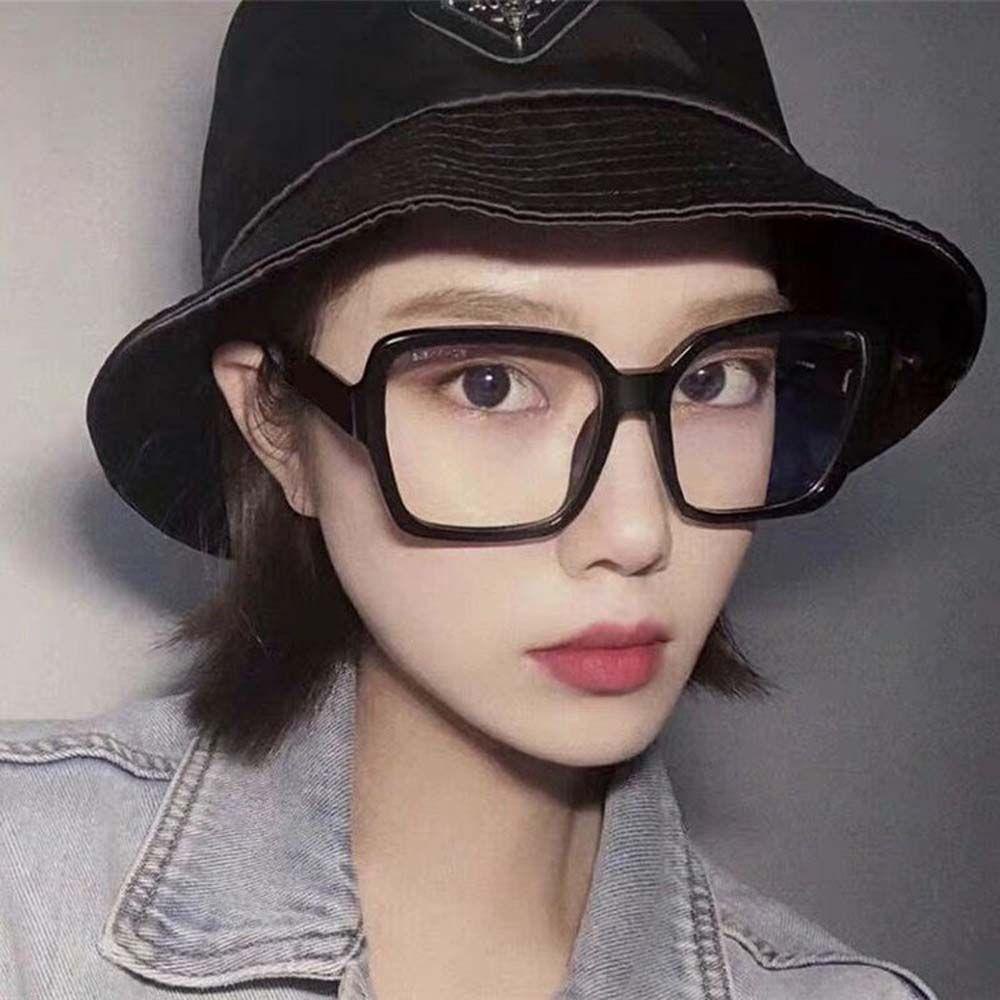 Mxbeauty Kacamata Kotak Transparan Retro Bingkai Besar Cermin Datar Bingkai Hitam Lensa Bening Wanita Eyeglasses