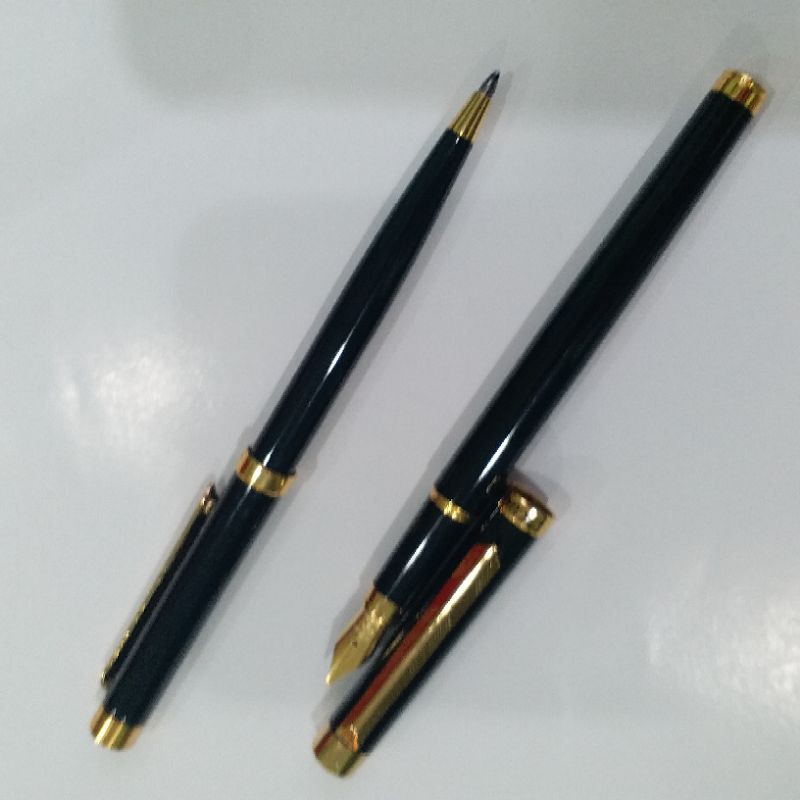 

Preloved JAGUAR Fountain Pen & Ballpoint Set (without box)