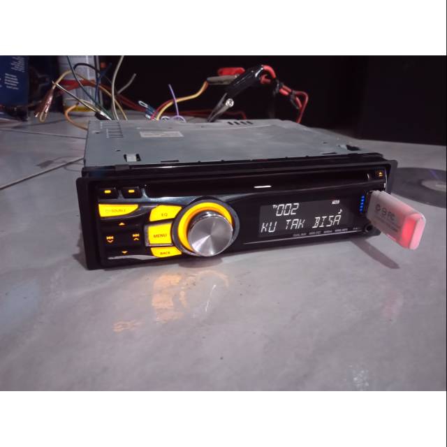 Tape mobil JVC eks original xenia JVC KDR426D single cd usb headunit