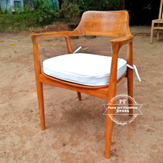 Kursi Cafe Plus Matras/ Busa - Kursi Makan - Kursi Cafe Full Jati