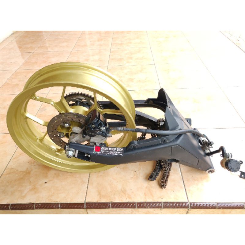 swing arm set velg blkng pnp vixion