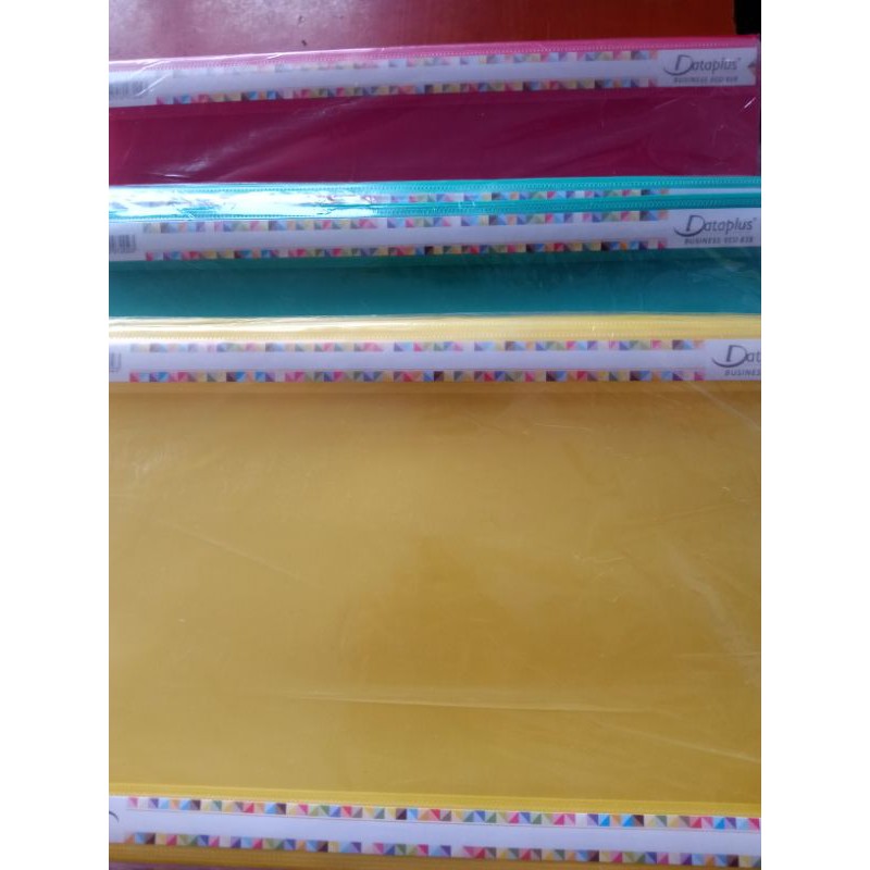 

bisnis file isi 12 pcs